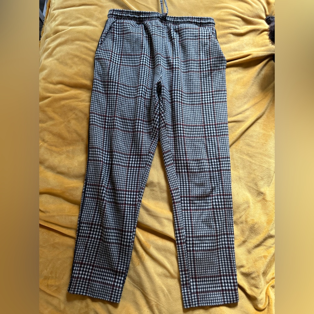 Stretchy work pants. Size small. Anthropologie. Worn a couple of times.